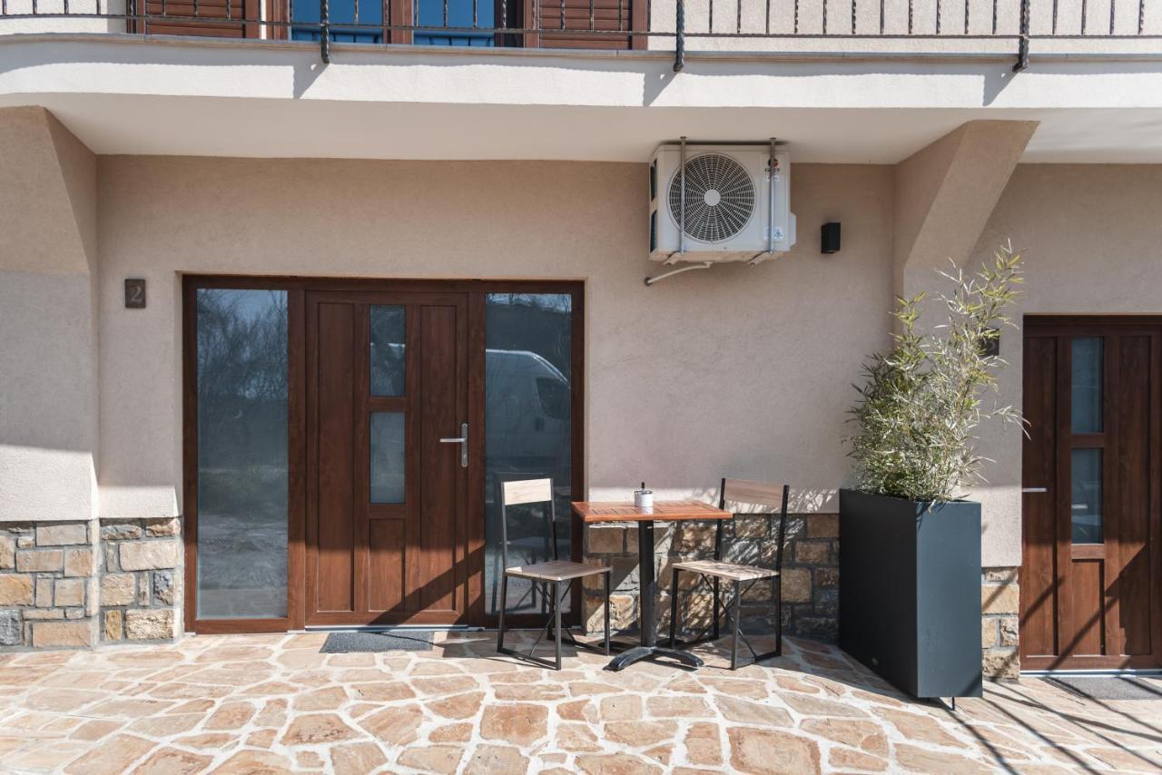 Ferienwohnung Hisa Kapis With Hot Tube Koper Exterior foto