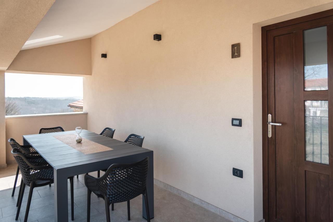 Ferienwohnung Hisa Kapis With Hot Tube Koper Exterior foto