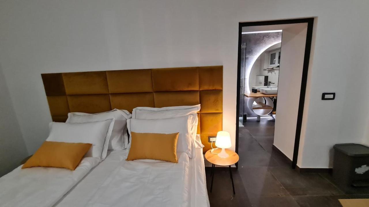 Ferienwohnung Hisa Kapis With Hot Tube Koper Exterior foto