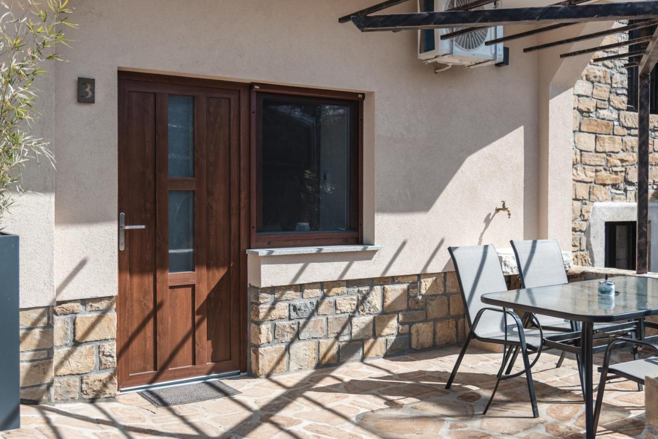 Ferienwohnung Hisa Kapis With Hot Tube Koper Exterior foto