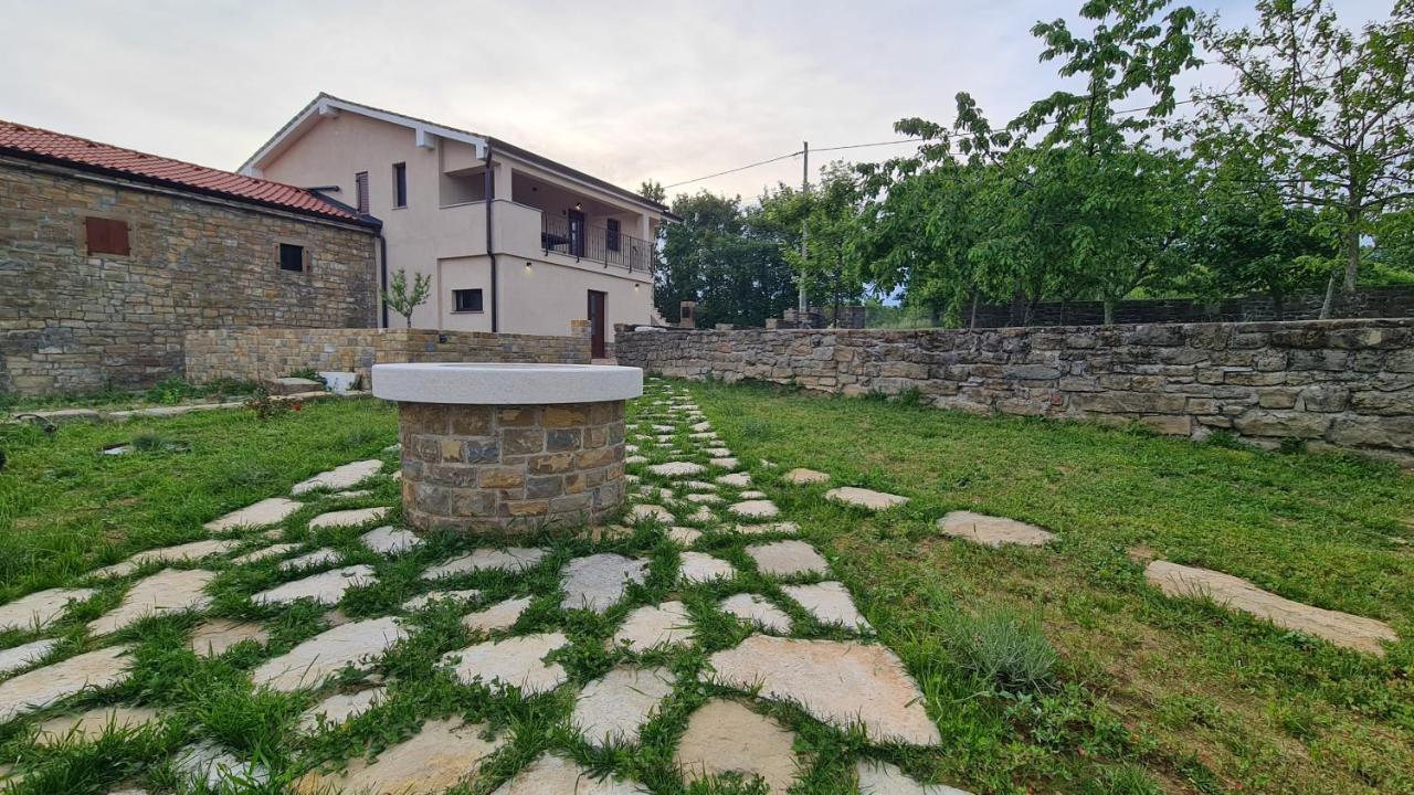 Ferienwohnung Hisa Kapis With Hot Tube Koper Exterior foto