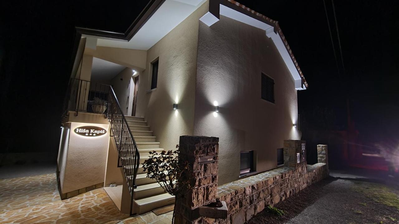 Ferienwohnung Hisa Kapis With Hot Tube Koper Exterior foto