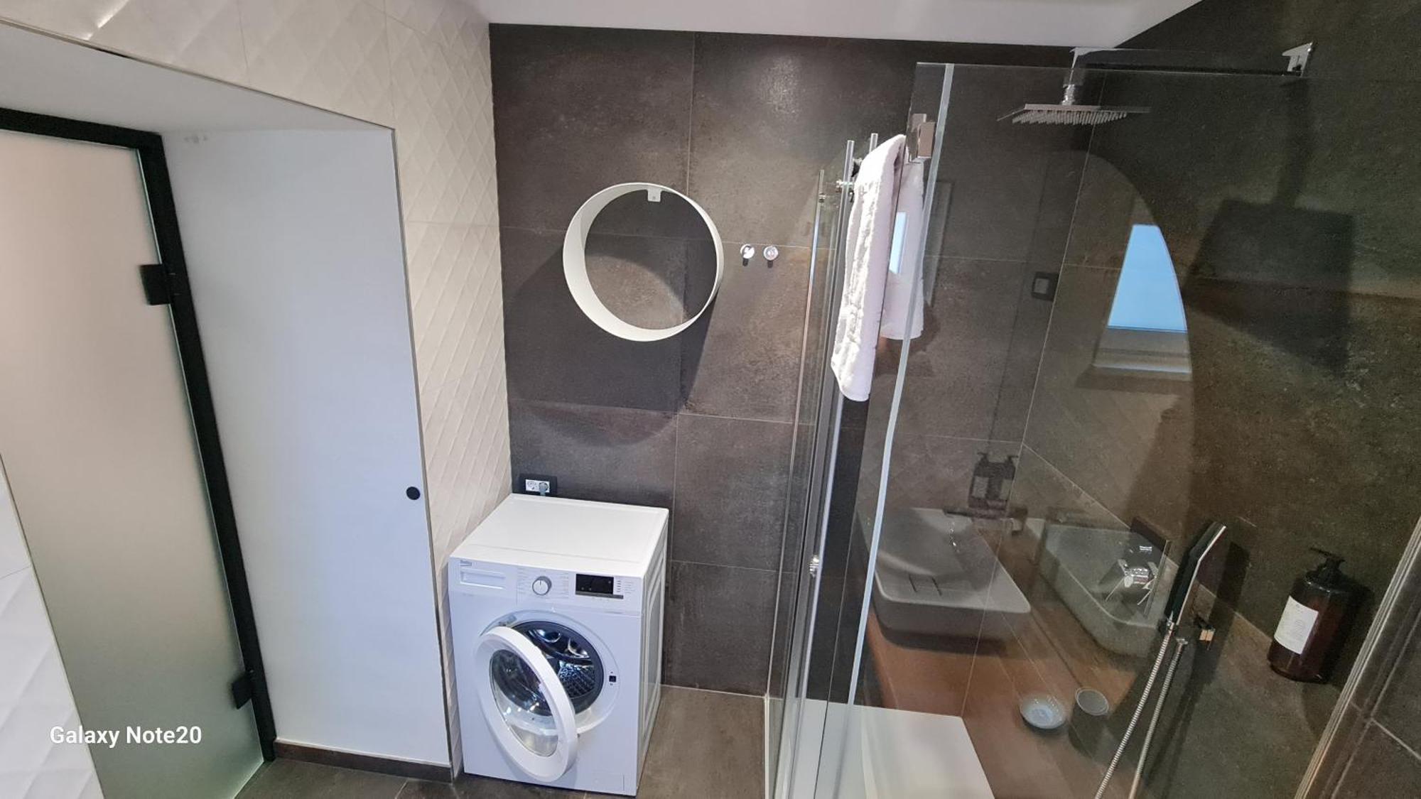 Ferienwohnung Hisa Kapis With Hot Tube Koper Exterior foto
