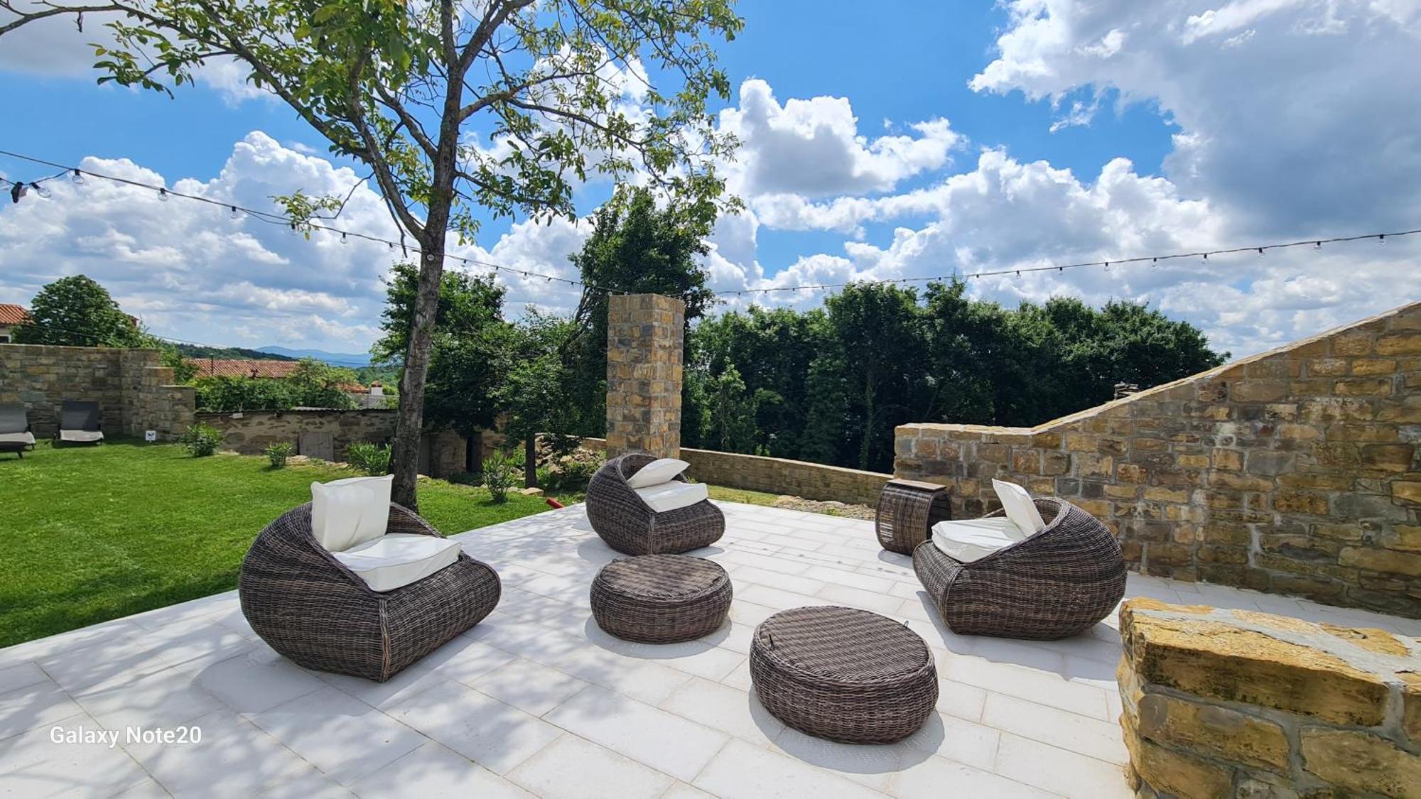 Ferienwohnung Hisa Kapis With Hot Tube Koper Exterior foto